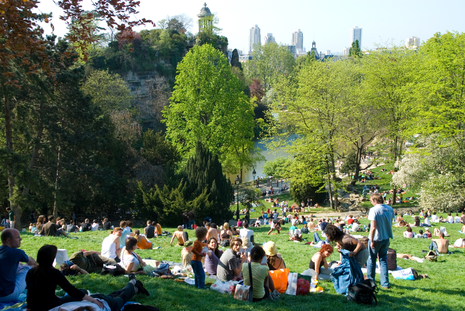 Paris | Parc de Battes Chaumont - Parigi | Secret World Trip Planner