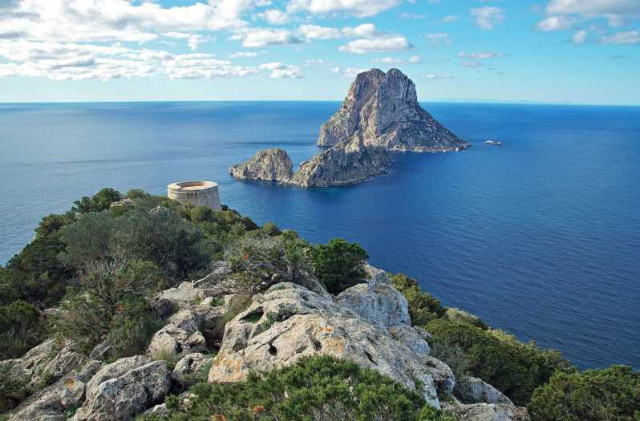 Es Vedrà et la légende de l'Atlantide - Es Vedrà | Secret World Trip Planner