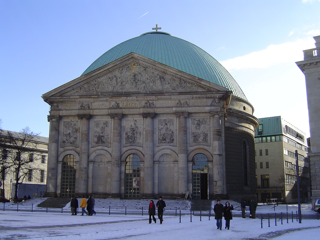 Cathédrale St. Hedwig - Berlin | Secret World Trip Planner