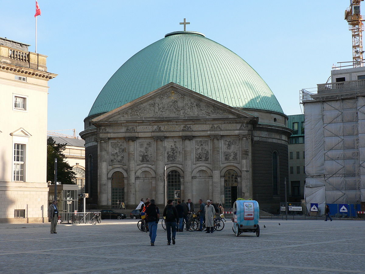 Cathédrale St. Hedwig - Berlin | Secret World Trip Planner
