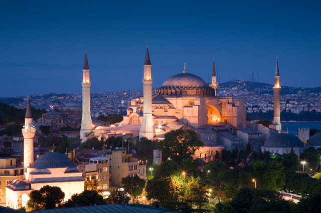 Sainte-Sophie - Ayasofya Meydanı no 1 | Secret World Trip Planner