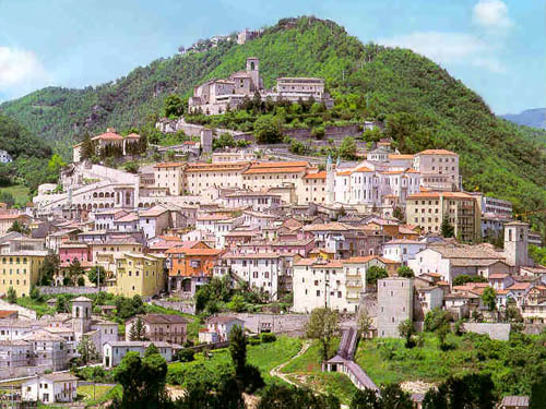 Bazilika svete Rite iz Cascie - Cascia | Secret World Trip Planner