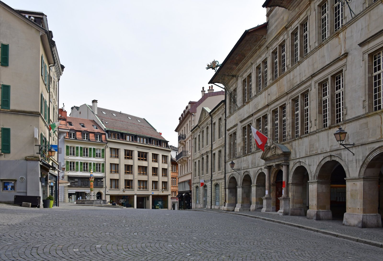 Place de la Palud ed il centro storico di Losanna - Lausanne | Secret World Trip Planner