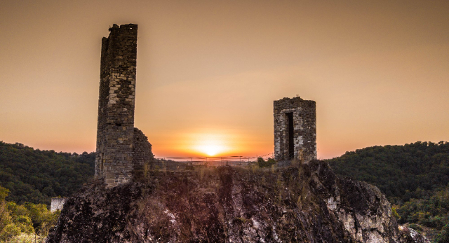 The ruins of Peyrusse-le-Roc - Peyrusse-le-Roc | Secret World Trip Planner