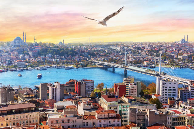 U-Bahn-Brücke Goldenes Horn - Azapkapı | Secret World Trip Planner