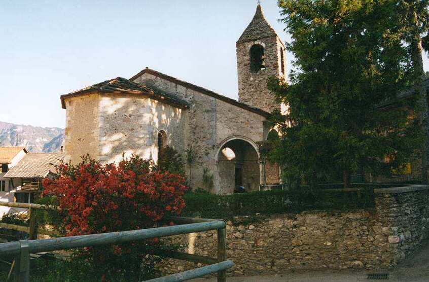 L'église millénaire de Sant'Ermete - Calceranica al Lago | Secret World Trip Planner