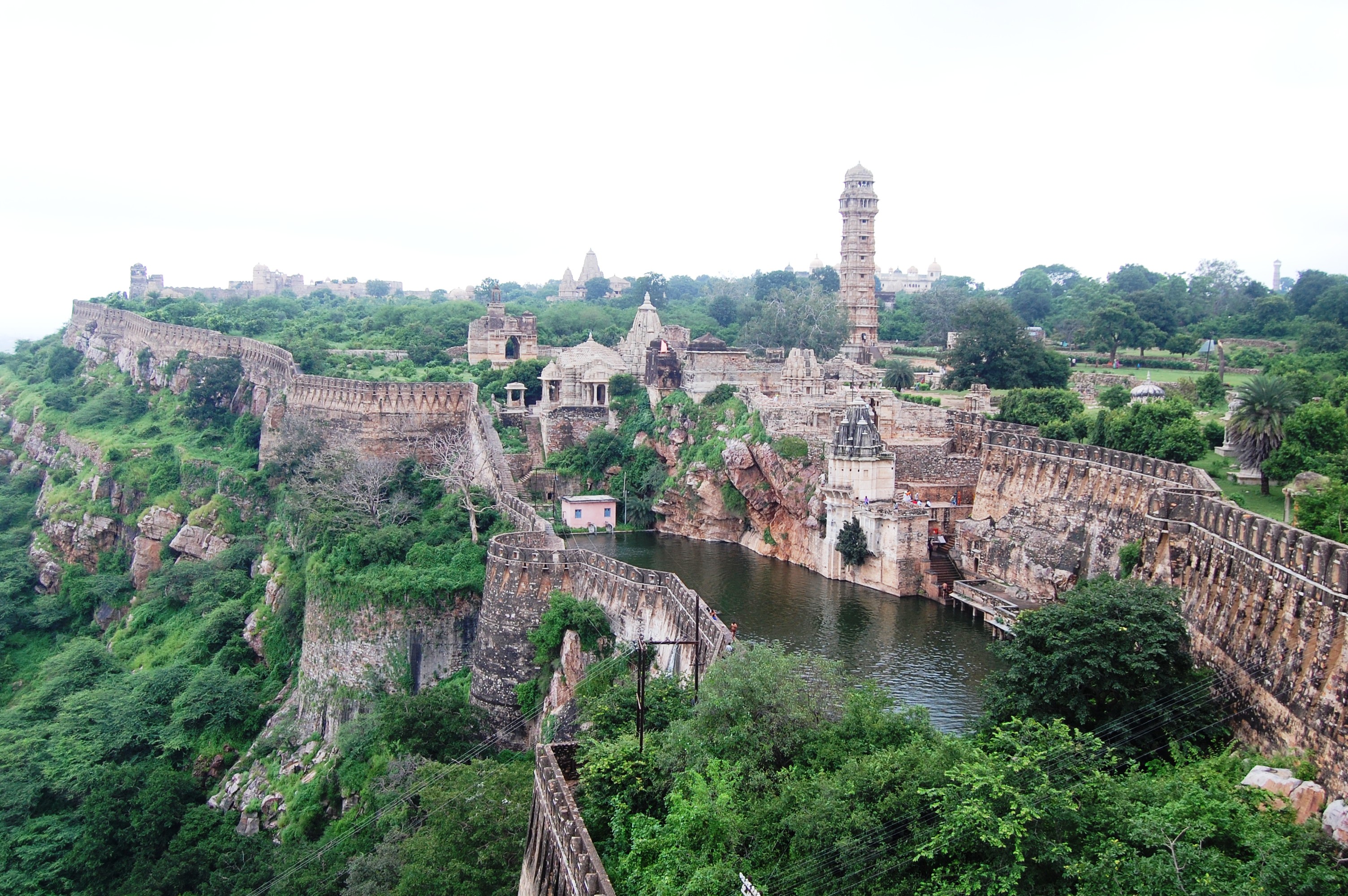 Benteng Chittorgarh - Chittorgarh | Secret World Trip Planner