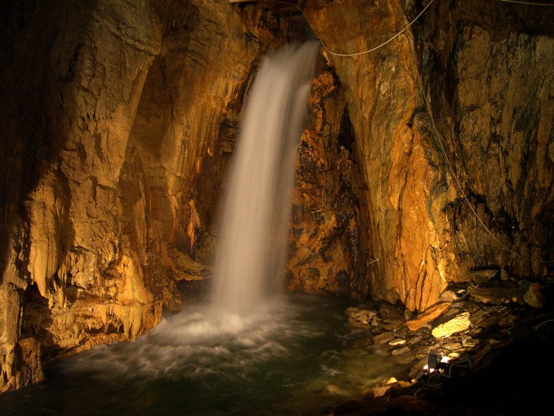 Peșterile Bossea - Bossea | Secret World Trip Planner
