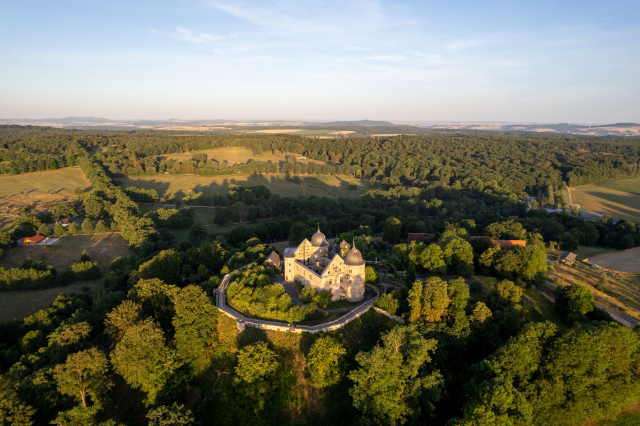 Sababurg : Château de la Belle au bois dormant - Monterusciello | Secret World Trip Planner