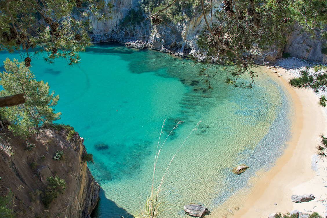 La Baia del Buon Dormire è una delle spiagge più belle d’Italia  - Spiaggia del Buon Dormire | Secret World Trip Planner