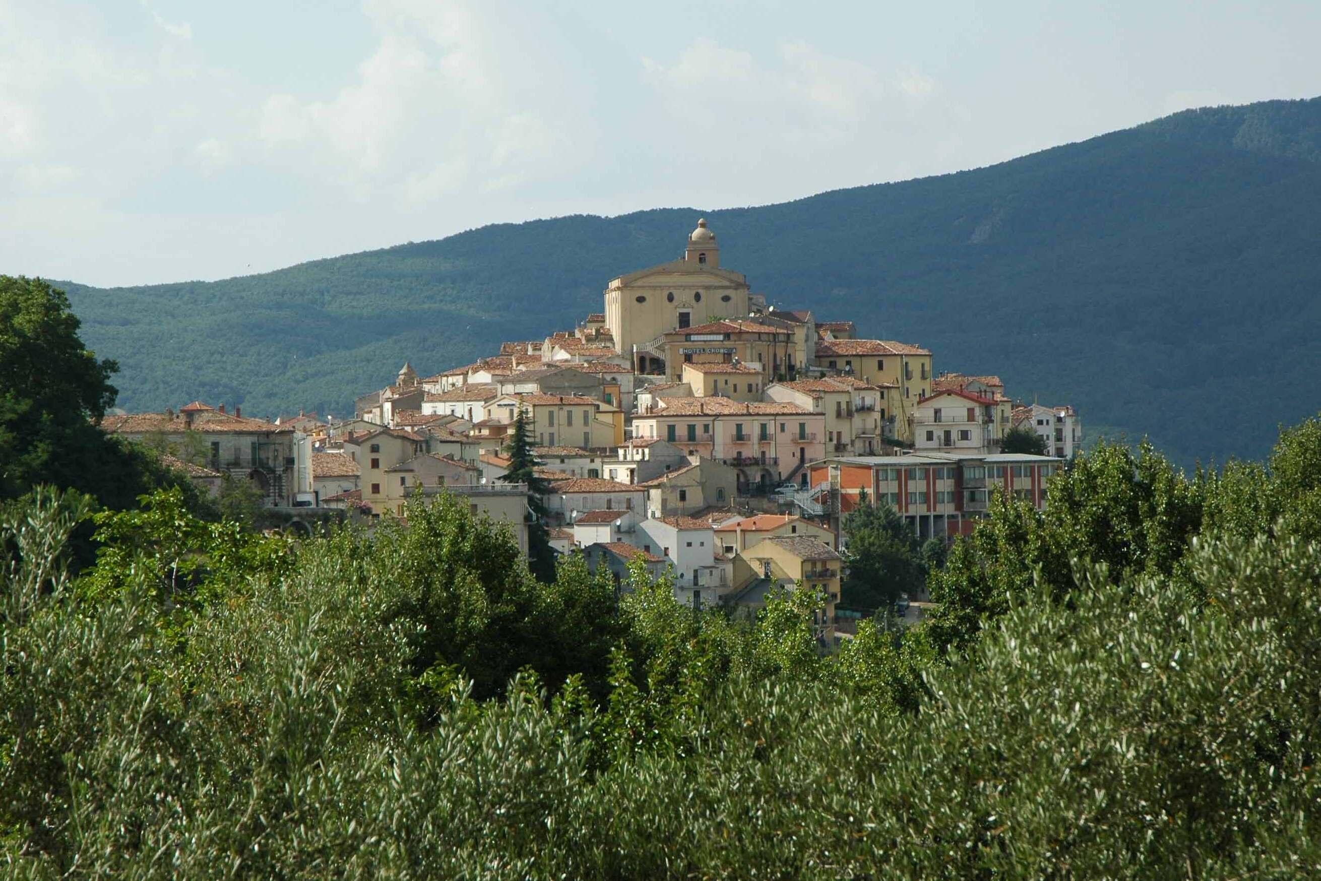 Accettura et la Pentecôte - Accettura | Secret World Trip Planner