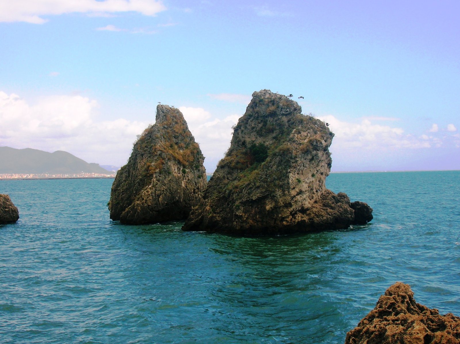 Vietri sul Mare on the Amalfitan coast - Vietri Sul Mare | Secret World Trip Planner
