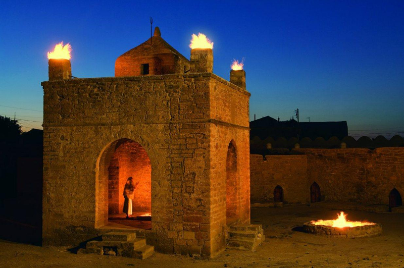 Ateshgah, il tempio del fuoco di Baku - Tazeh Kand-e-Nosrat Abad | Secret World Trip Planner