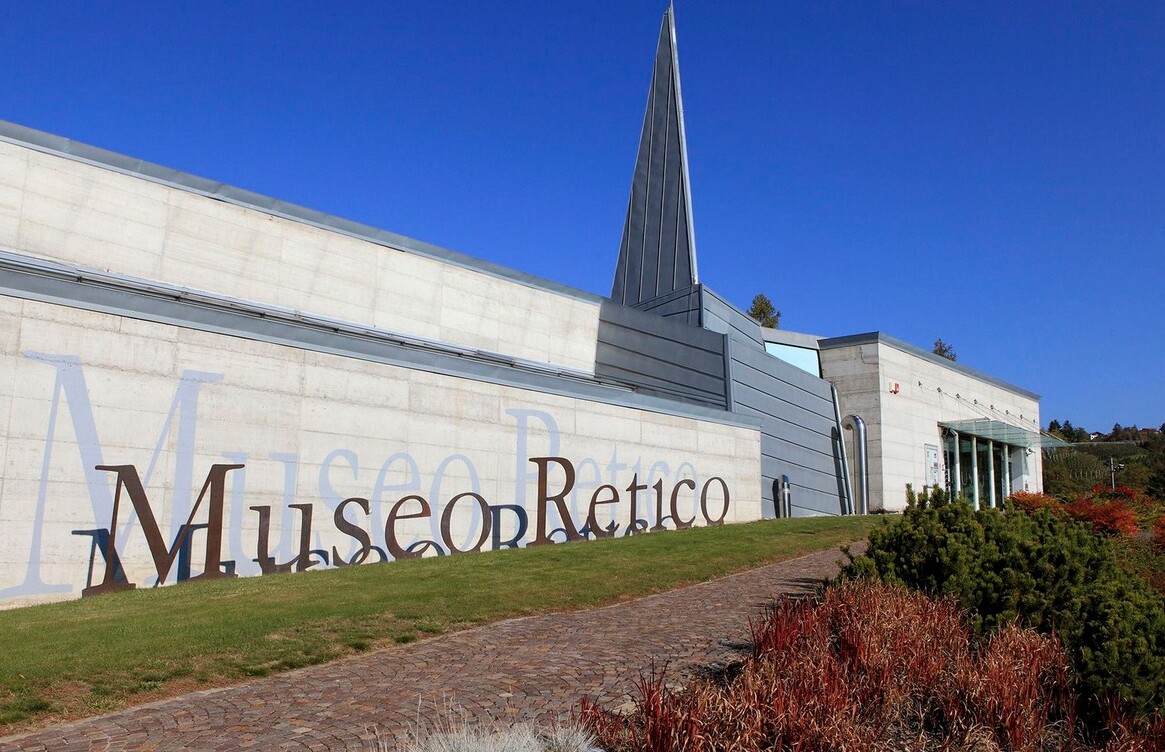 Das Rätische Museum befindet sich in Casalini di Sanzeno, einem Gebiet von großer Bedeutung für die Kunstgeschichte. - Sanzeno | Secret World Trip Planner