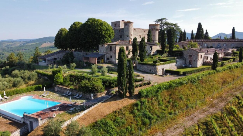 メレート城 - Gaiole In Chianti | Secret World Trip Planner