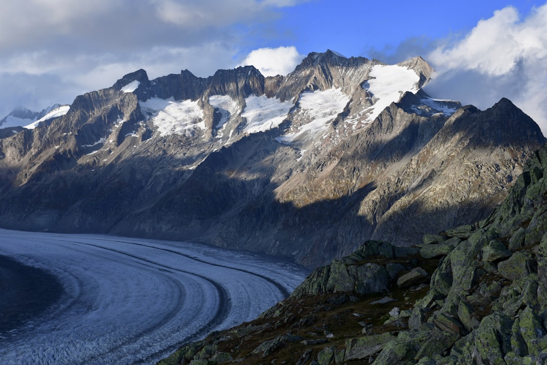 Aletsch Glaziarra: Handiena Alpeetan - Fieschertal | Secret World Trip Planner