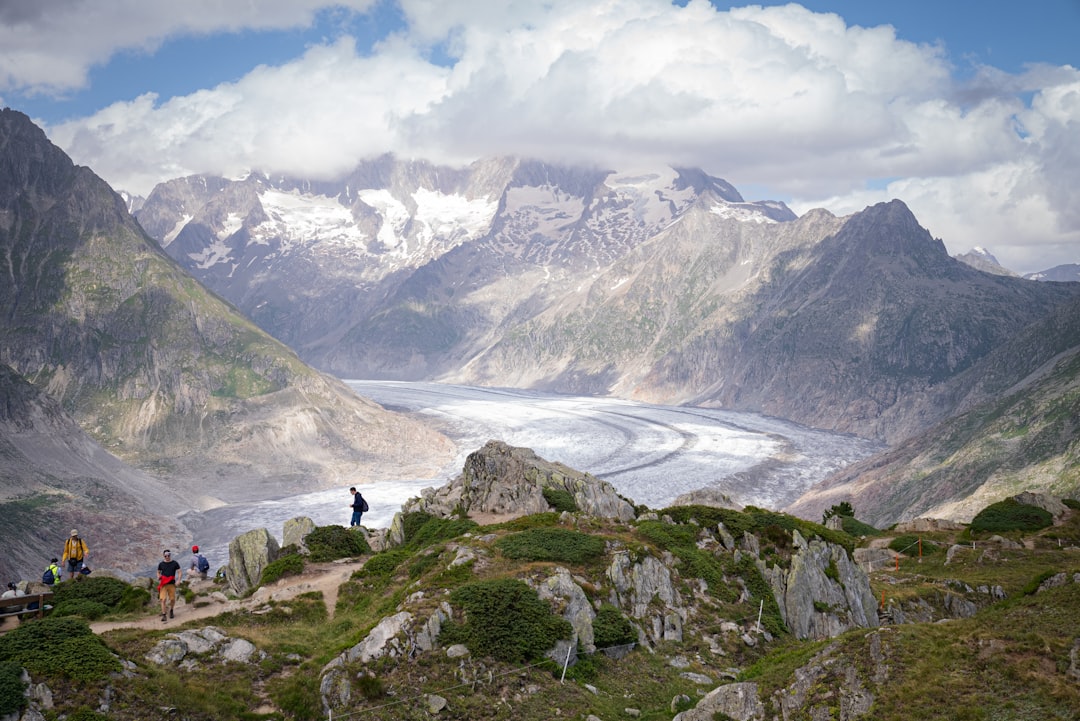 Aletsch Glaziarra: Handiena Alpeetan - Fieschertal | Secret World Trip Planner