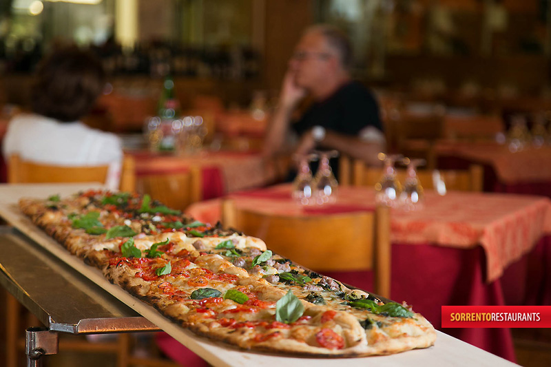 Vico Equense: Pizza ao metro - Vico Equense | Secret World Trip Planner