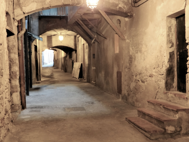晦暗之街（The Rue Obscure - Villefranche-sur-Mer | Secret World Trip Planner