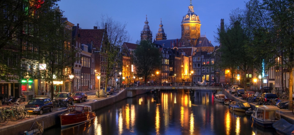 Basilique de Saint-Nicolas - Amsterdam | Secret World Trip Planner