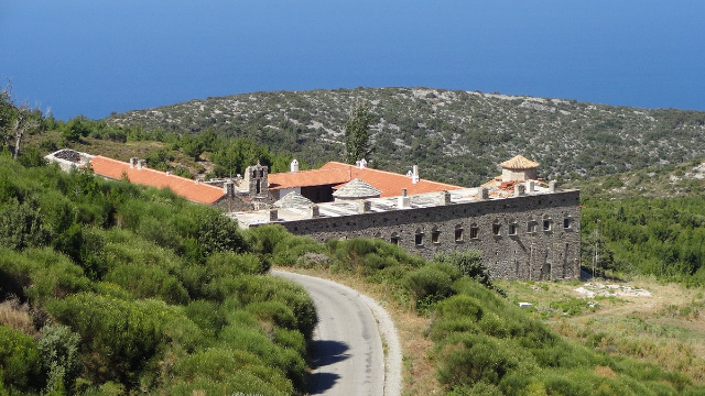 Monastero di Panagia Vrontiani - Moni Vronta | Secret World Trip Planner