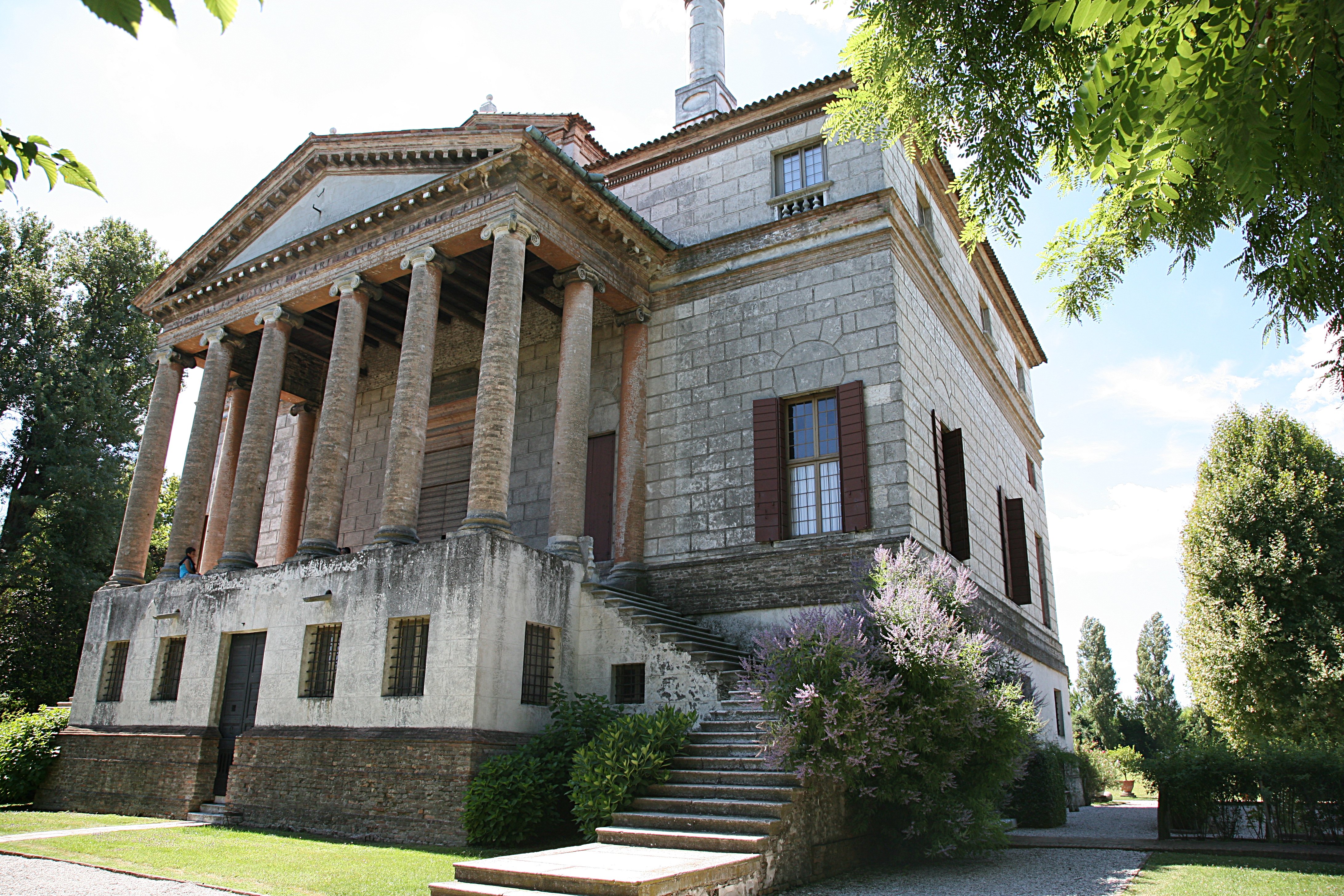 Villa Foscari Nezadovoljna - Mira | Secret World Trip Planner