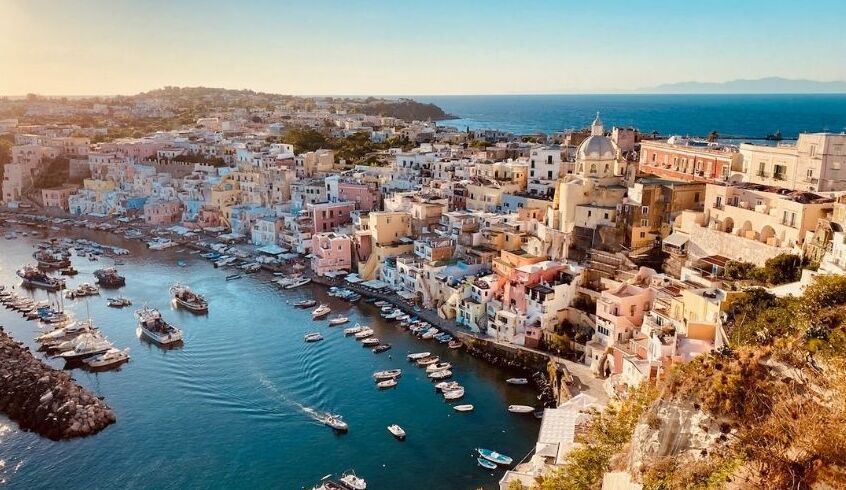Corricella, the beautiful small port of Procida — Procida
