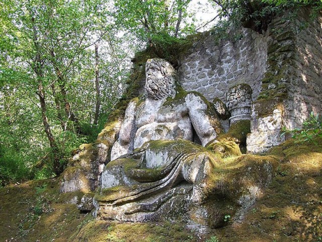 बोमर्जो का राक्षस पार्क - Bomarzo | Secret World Trip Planner