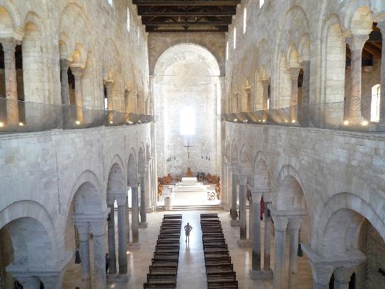 Kathedrale von Trani - Trani | Secret World Trip Planner