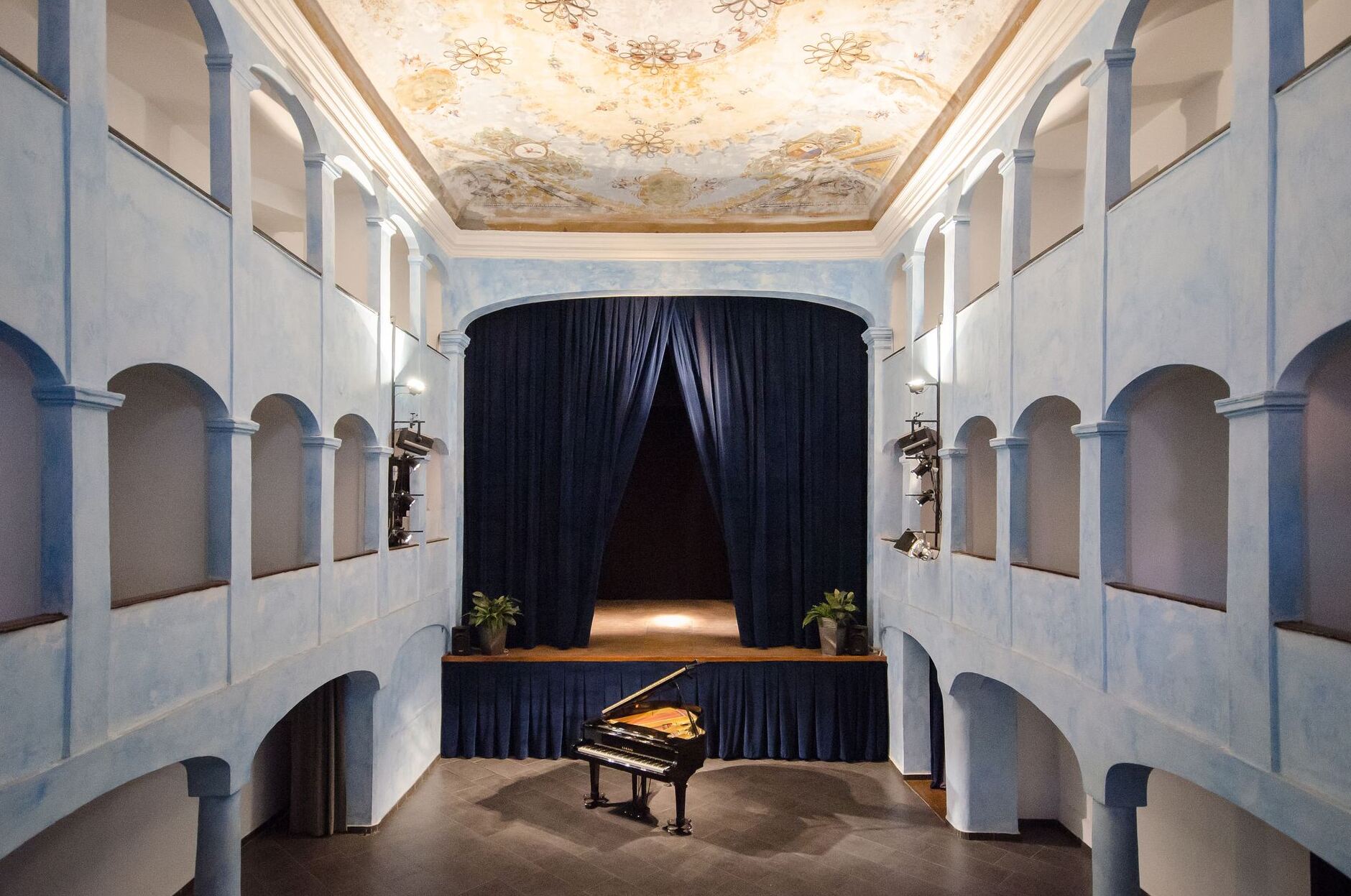 Massa Carrara: Teatro Sacco-Colombo - Savona | Secret World Trip Planner