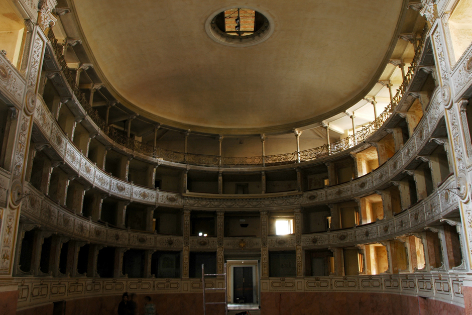 Pysa: Teatro Rossi Otvori - Pisa | Secret World Trip Planner