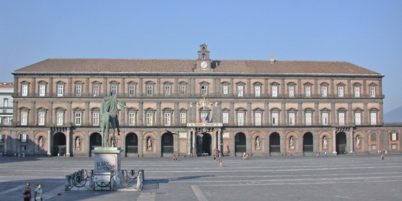 Biblioteka Lucchesi Palli - Napoli | Secret World Trip Planner