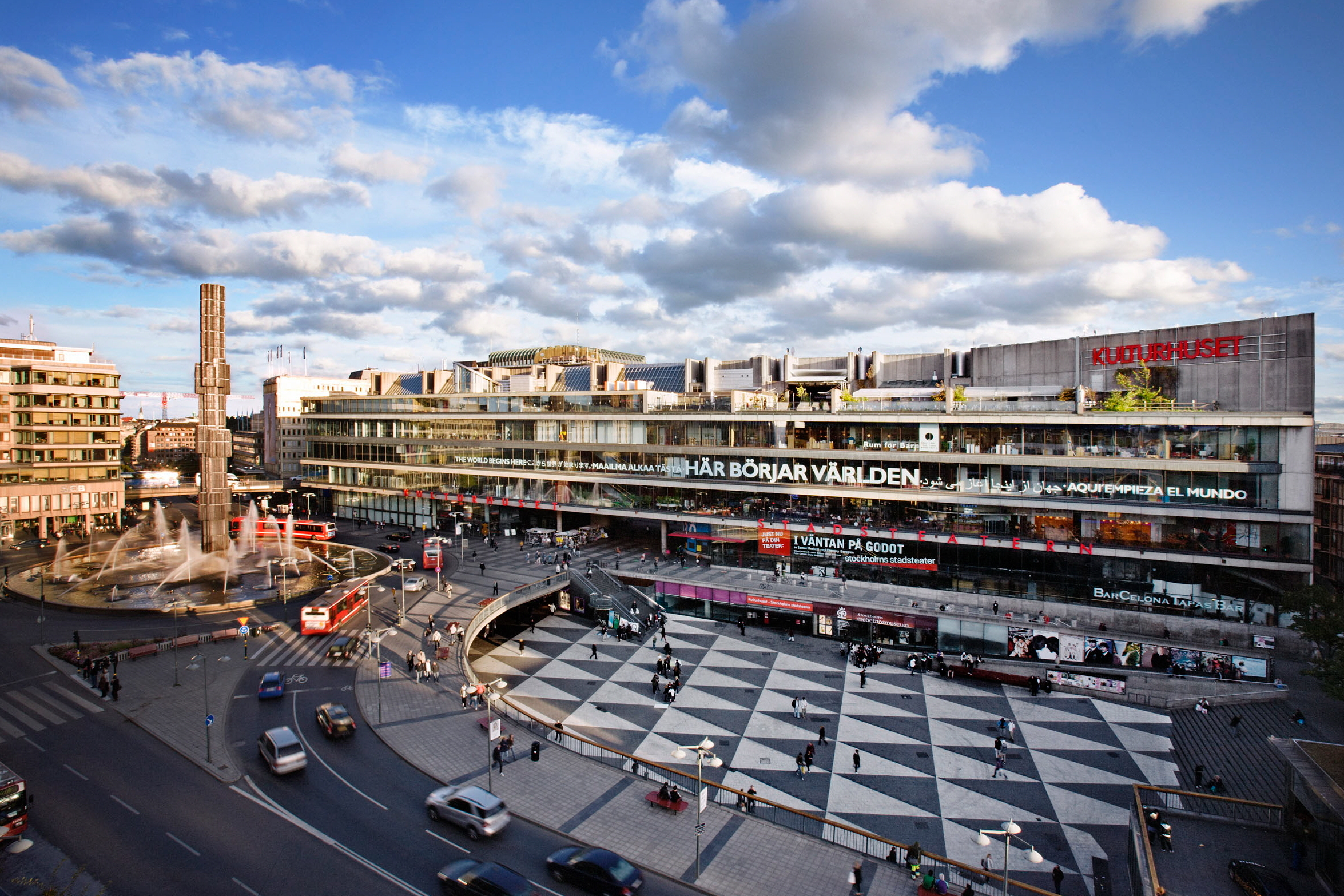 Stockholm | Kulturhuset : La Maison de la culture — Sergels torg