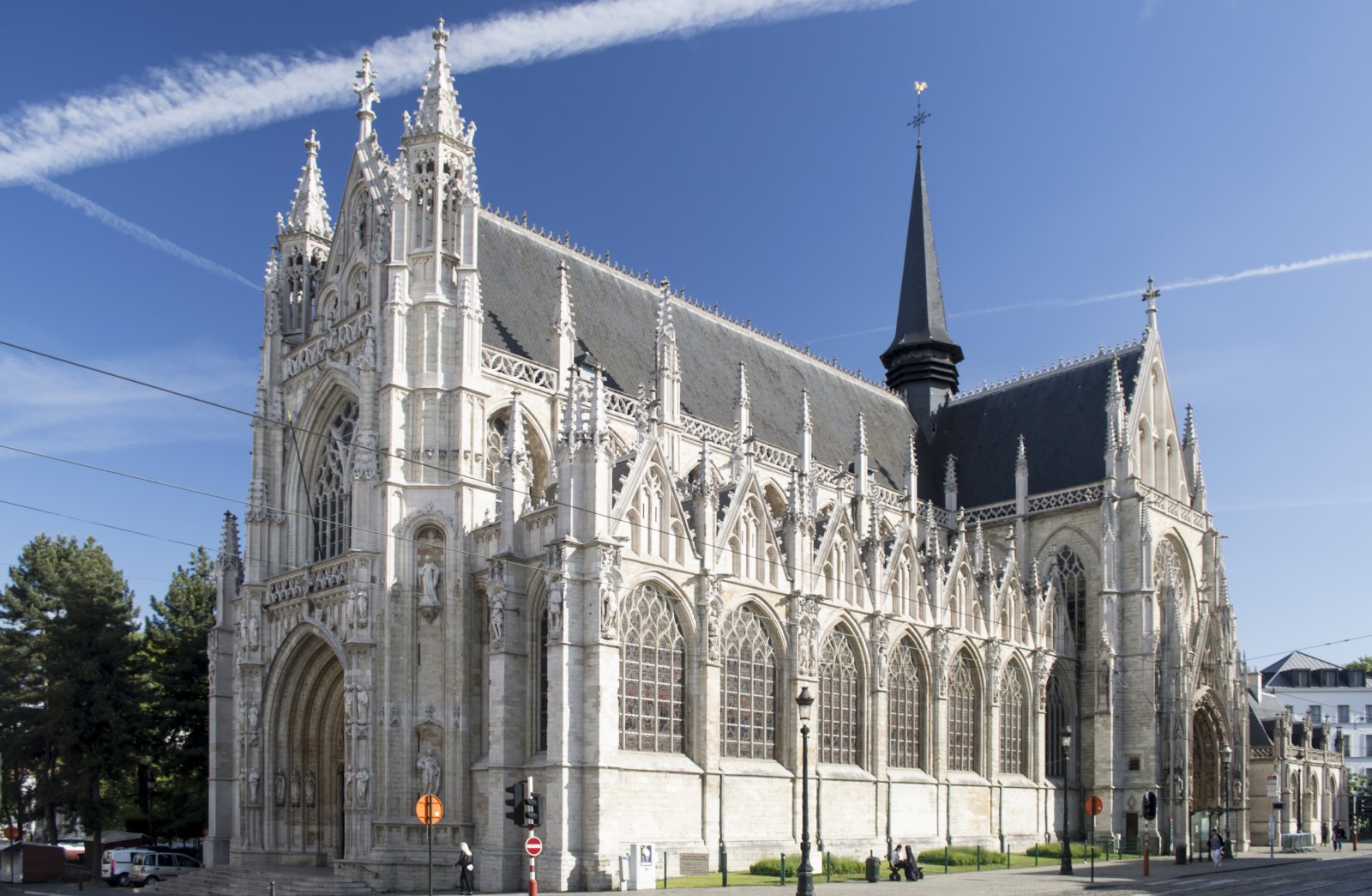 L'église de Notre Dame du Sablon (Our Lady of Sablon) - Bruxelles | Secret World Trip Planner