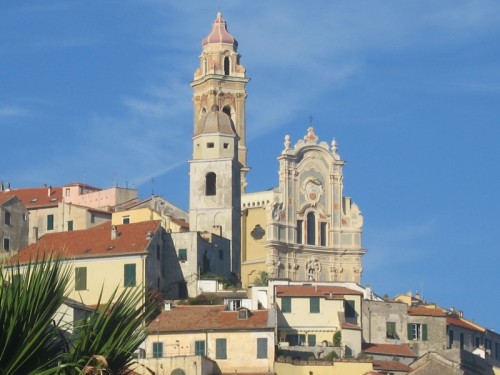 سروو: کلیسای سن جیووانی باتیستا - Cervo | Secret World Trip Planner