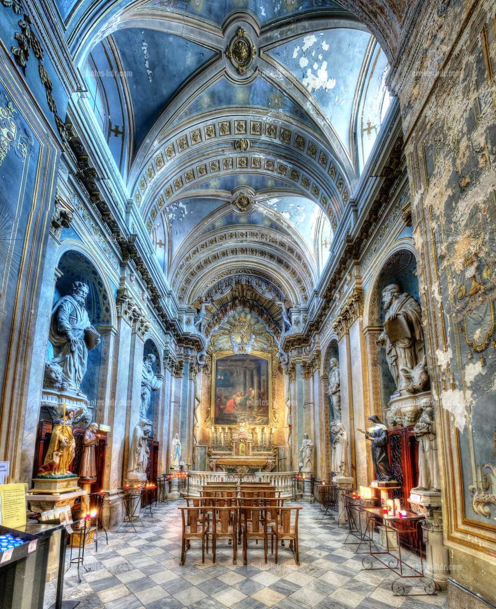 Notre Dame a Le Puy - Le Puy-en-Velay | Secret World Trip Planner