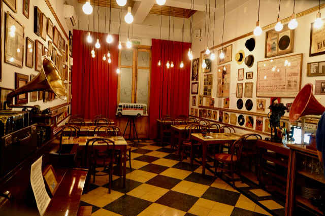 Dîner et spectacle de tango LA CUMPARSITA. — Montevideo