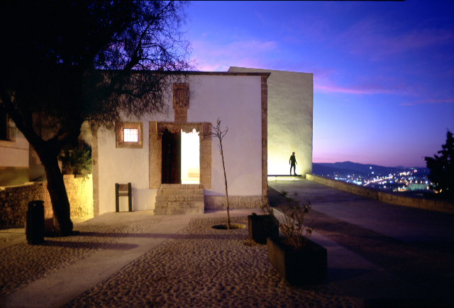 Le centre d'information de Madina Yabisa - Eivissa | Secret World Trip Planner