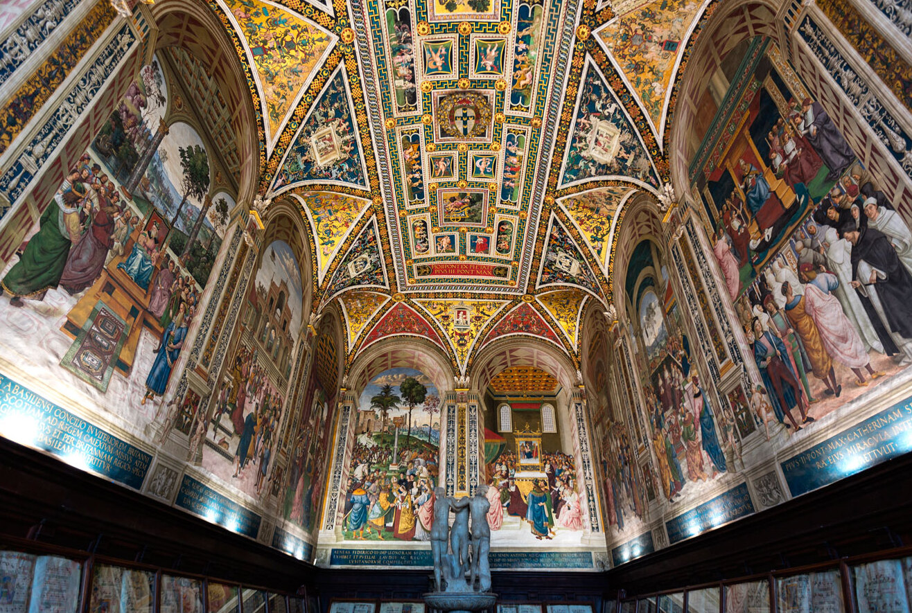 The Piccolomini Liburutegia eta bere wonderful fresko - Siena | Secret World Trip Planner