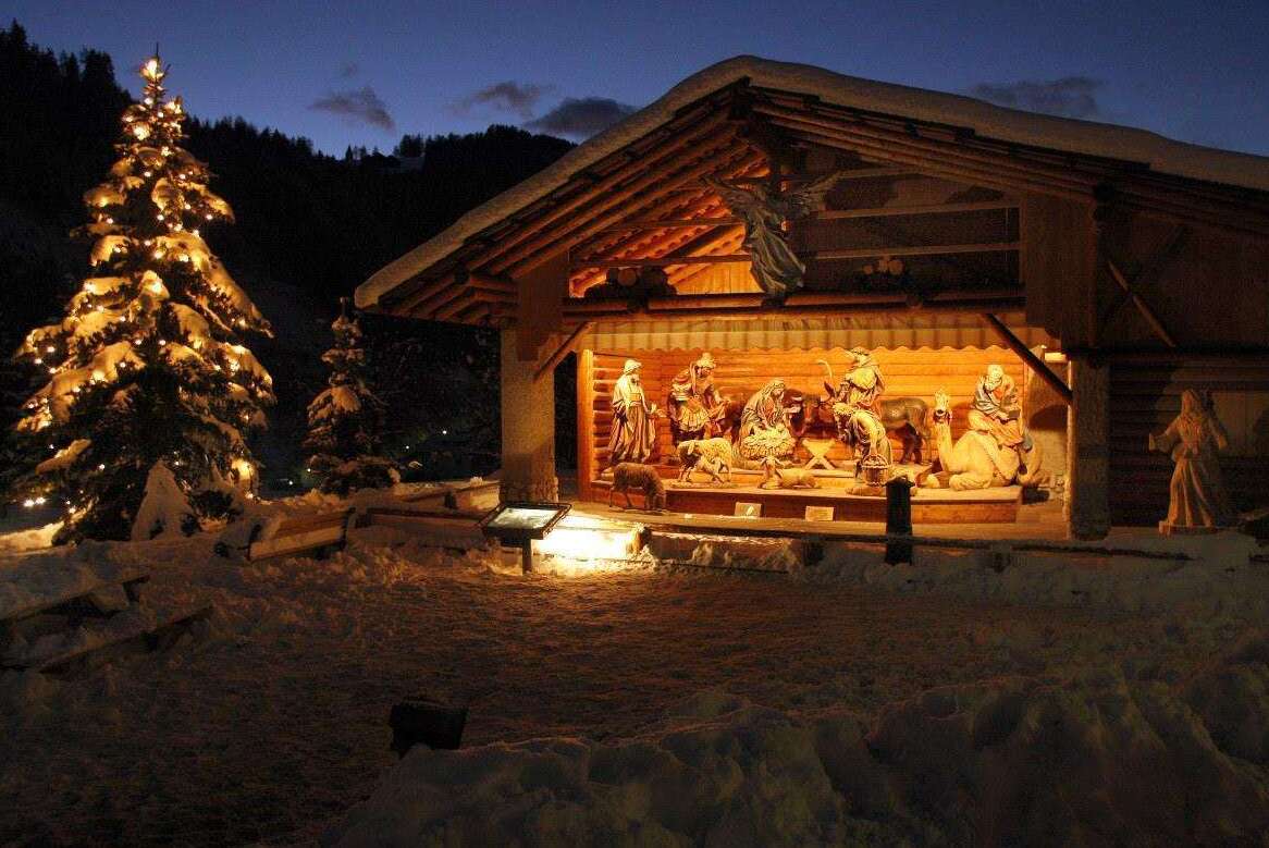 Santa Kristina va dunyodagi eng katta beshik biri - Santa Cristina Valgardena | Secret World Trip Planner