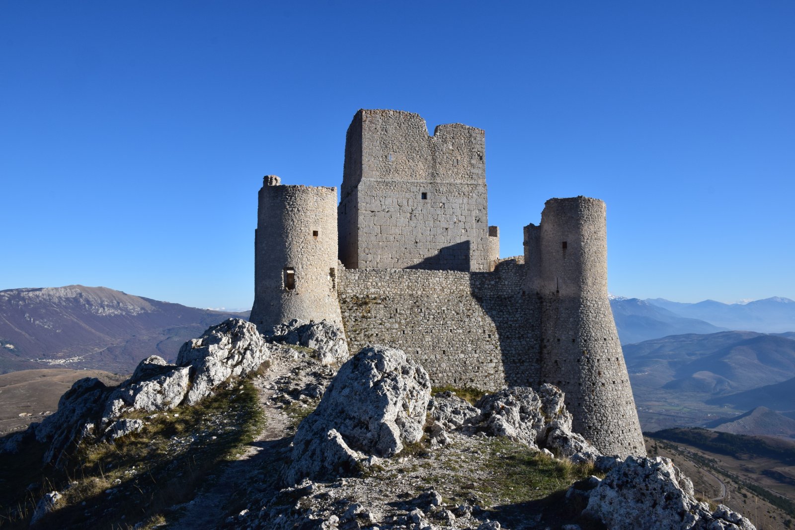 Rocca Calascio  - Abruzzo | Secret World Trip Planner