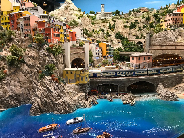 Il paese delle meraviglie in miniatura - Hamburg | Secret World Trip Planner